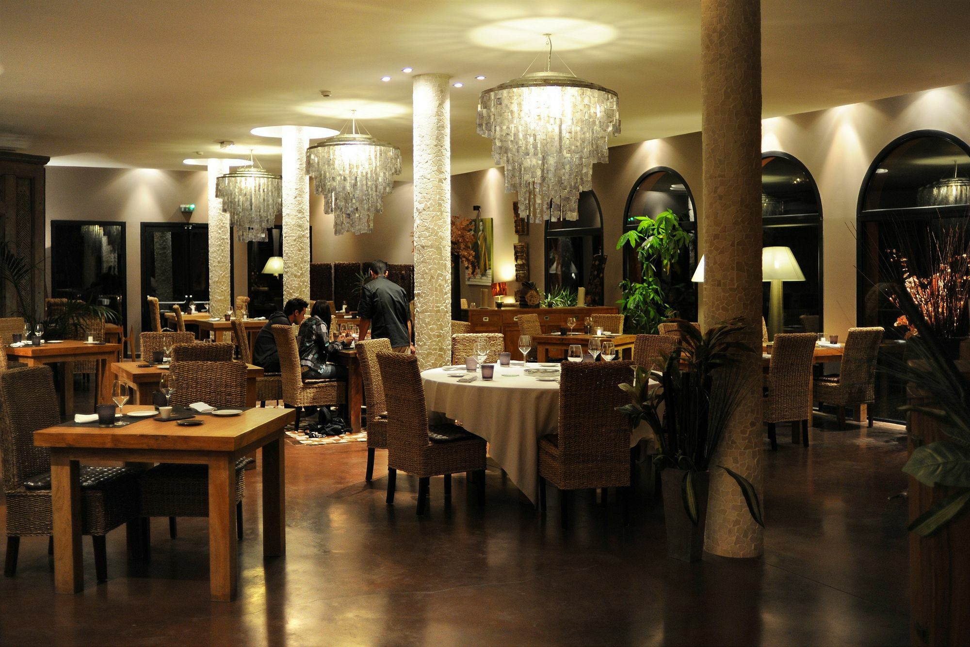 Hotel Restaurant Spa Disini Montpellier Est, The Originals Relais Кастрі Екстер'єр фото