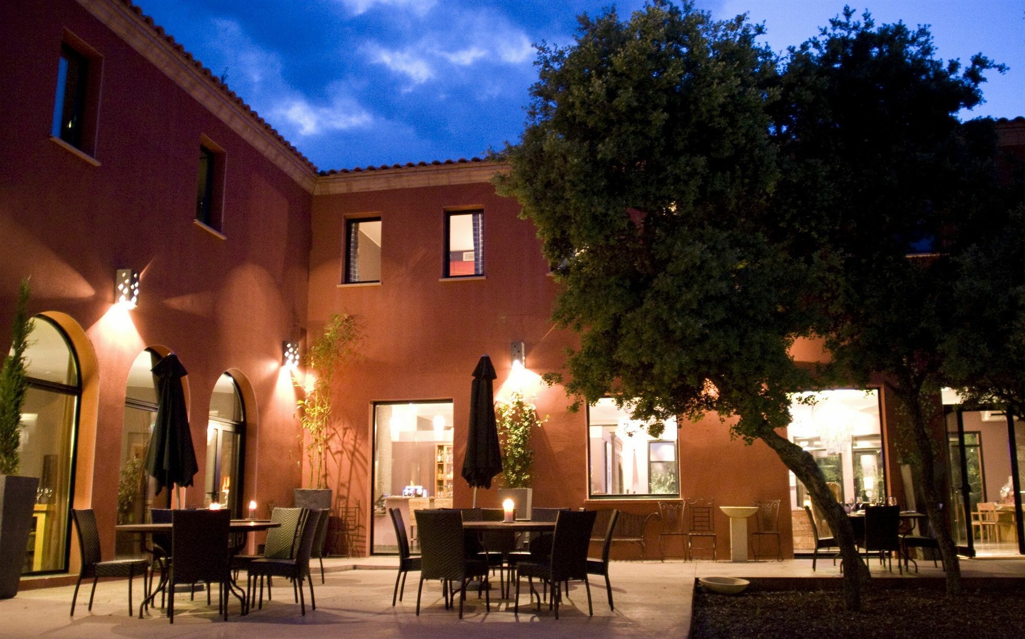 Hotel Restaurant Spa Disini Montpellier Est, The Originals Relais Кастрі Екстер'єр фото